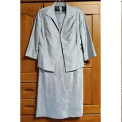 レディーススーツ　11AR　３点セット