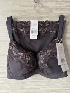 F75L」トリンプ ゴールドレーベル4006 ミニマイザー ブラ&深めショーツ