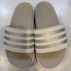 adidas 厚底サンダル プラットフォーム 23.5cmのサムネイル