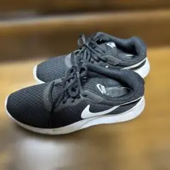 Nike ブラック スニーカー　22.5cm