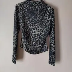 ヒョウ柄 長袖 トップス