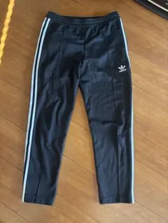 adidas トラックパンツ　ジャージ