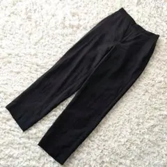 【ビューティーアンドユース】ストレートパンツ　黒　洗える
