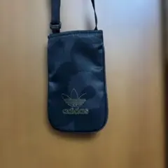 adidas × marimekko スマホショルダーのサムネイル