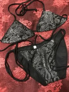 #0346ブラック＆シルバーのペイズリー柄トライアングル紐ビキニ海外購入