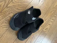 ニューバランス　NB サンダル　ストラップシューズ　メッシュ　ブラック　黒