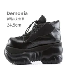 お値下げ中！【完売品】YELLO PERFORATION SHORT BOOTS - メルカリ