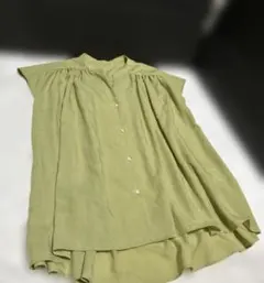 美品qualiteカリテ　半袖ブラウス フレンチスリーブシャツのサムネイル