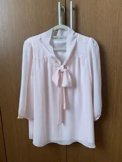 ピンク シフォンブラウス リボン付き 五分袖