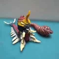 HG 戦闘破壊獣　バトラ幼虫　　　　 (モスラ幼虫付き)