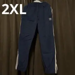 adidas original トラックパンツ　アディダス　ナイロンパンツ