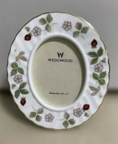 新品　WEDGWOOD ワイルドストロベリー フォトフレーム
