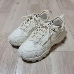 22.5cm TC7900 DD9682-100 NIKE　ナイキ　スニーカー