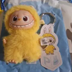 ラブブ　アルファベット　ぬいぐるみ　P