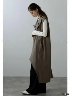 【新品】ボンジュールサガン 裾カットアウトテーラードジレ カーキブラウン