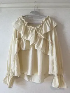 【LOWRYS FARM】フリルクロスギャザーブラウス