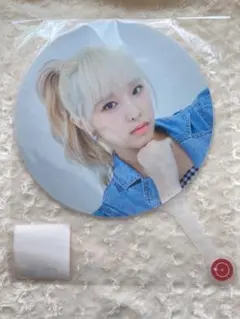 IZ*ONE イェナ　ONEIRIC THEATER うちわ　未開封品
