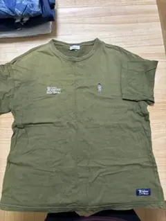 JUNRED Roster Bear Tシャツ カーキのサムネイル