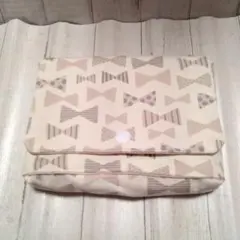 リボン柄ポーチ　ハンドメイド