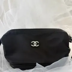 CHANEL メイクポーチ　ノベルティ