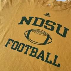 アディダス　NDSU FOOTBALL カレッジ　T-shirt 　FREE