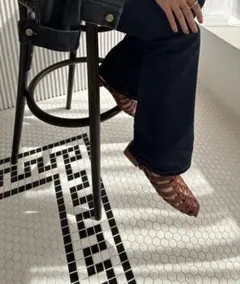 バックストラップグルカサンダル