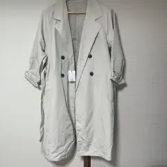 ベージュ ダブルブレスト ロングコート
