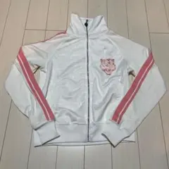 Item thumbnail for item 216fc9e7-c3e9-40b9-9a77-f2bdf4317f4b