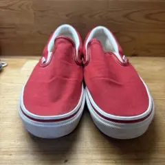VANS スリッポン レッド スニーカー　26.5のサムネイル