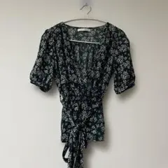 ROYAL PARTY 花柄 半袖トップス