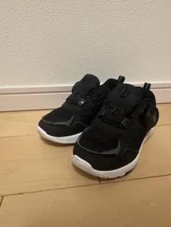 madfoot! ブラック スニーカー 15.0 キッズ ダイヤル