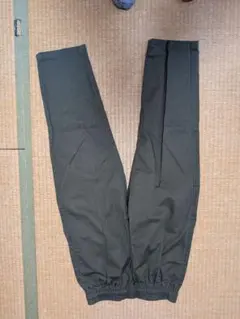 GU オリーブグリーン ワイドパンツ