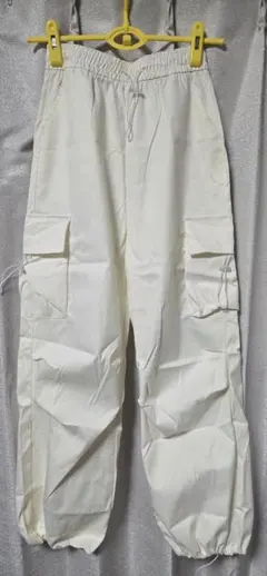 ホワイト カーゴパンツ ゴムウエスト