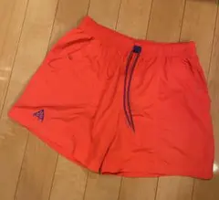 NIKE ACG ショートパンツ オレンジ Mサイズのサムネイル