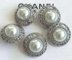 Item thumbnail for item 5ceea8f5-f2b1-47ba-a1fc-687ce7e1718b