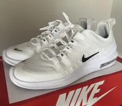 NIKE エアマックス ホワイト スニーカー　25.0cm