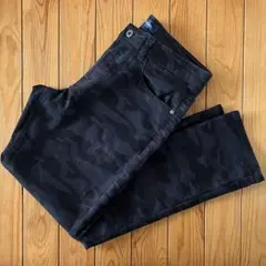【美品】Navyストレッチテーパードパンツ 黒迷彩 チノパン メンズL カモフラのサムネイル