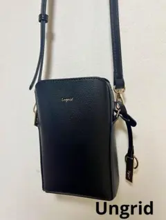 【Ungrid】キーリングチャーム付 スマホ＆パスポート入れ　縦長ミニポシェット