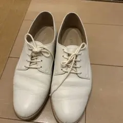 ホワイトレザー レースアップシューズ