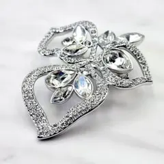 SWAROVSKI スワロフスキー ブローチ リーフ（葉） ゴールド - メルカリ