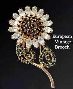 大ぶり ヨーロッパ製 フラワーモチーフヴィンテージブローチB317