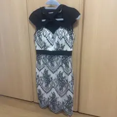 レース装飾タイトドレス Mサイズ ブラック/ホワイト キャバドレス