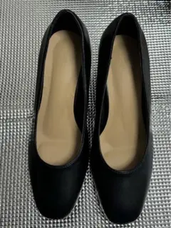 【ほぼ新品】合成皮革 中ヒール パンプス ブラック