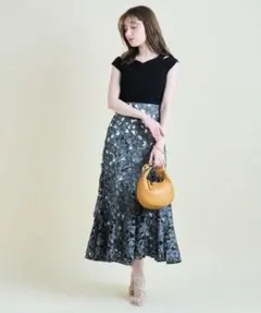 Apuweiser-riche フルラインカットワークスカート