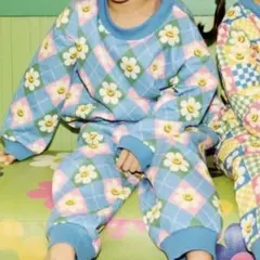 新品未使用　wiggle wiggle 上下セット　セットアップ　パジャマ