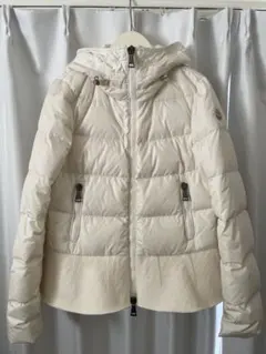 2026年最新】moncler neseaの人気アイテム - メルカリ