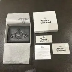 ✦超希少✦ 完売品 Vivienne Westwood 二つ折り財布 幾何学模様 - メルカリ