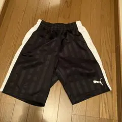 PUMA ショートパンツ