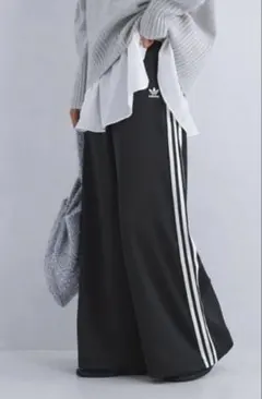 adidas originals ワイドレッグ トラックパンツ