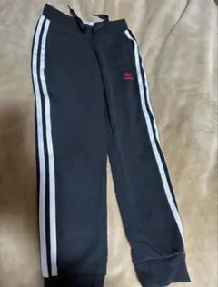 アディダス　ディズニー　スウェット110、130